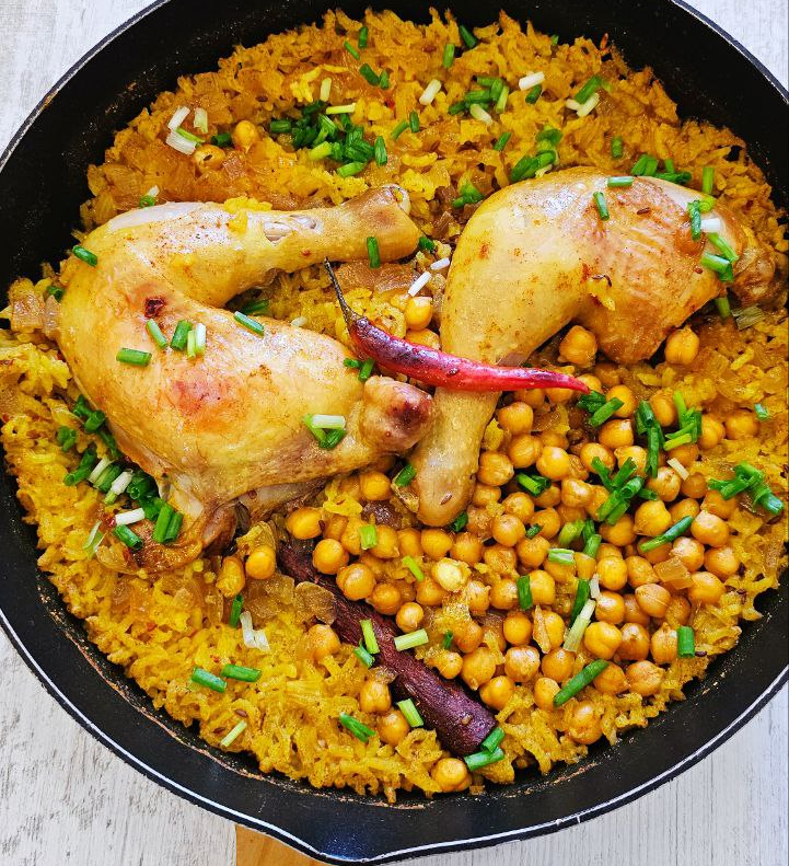 One-Pot Chicken with Rice & Chickpeas