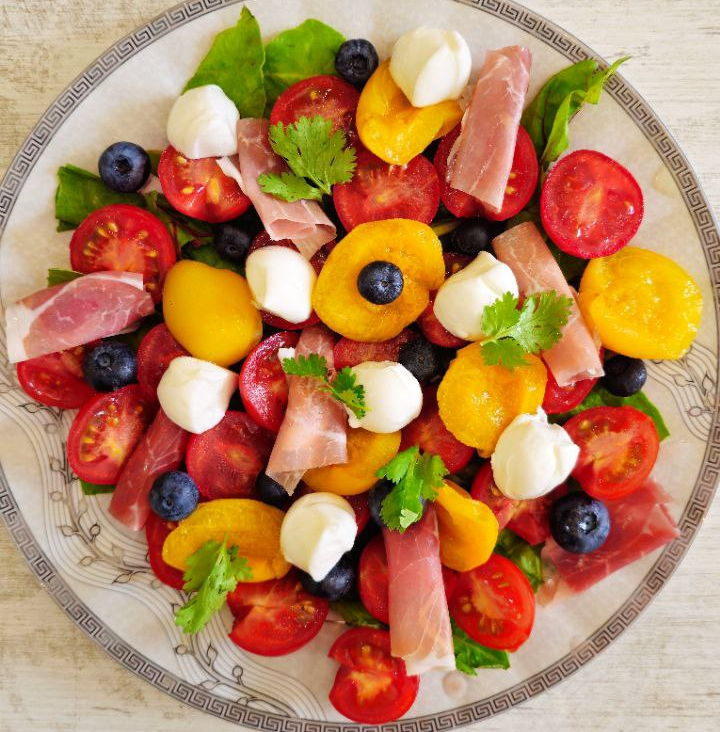 Apricot & Prosciutto Summer Salad