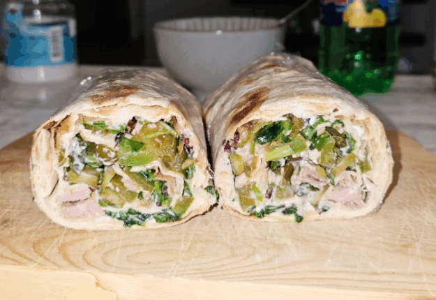Tuna Shawarma with Yogurt Sauce