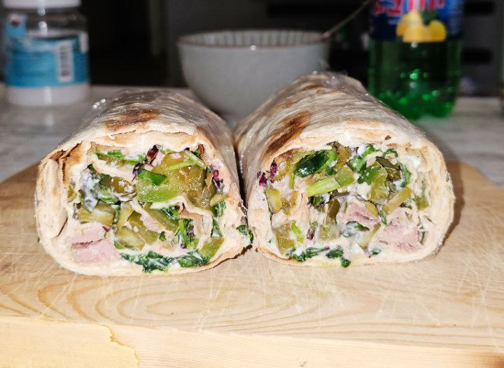 Tuna Shawarma with Yogurt Sauce