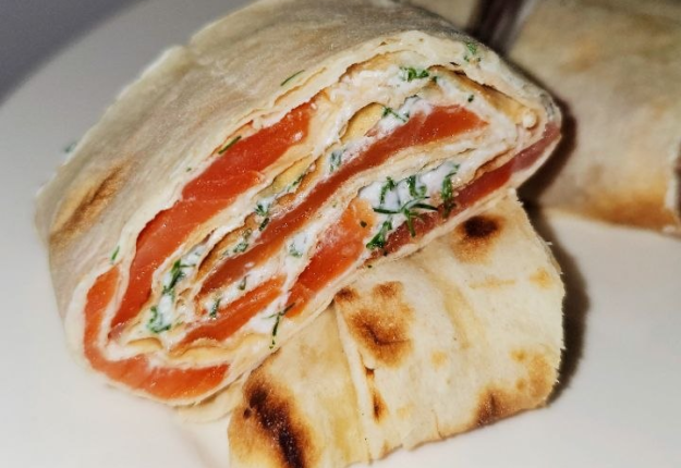 salmon roll