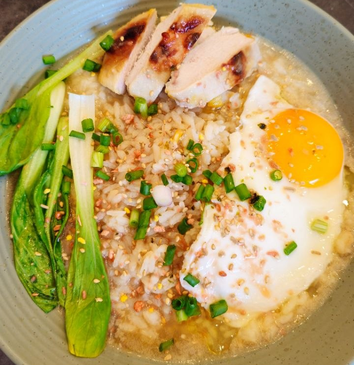 Chicken Congee (Chinese Rice Porridge)