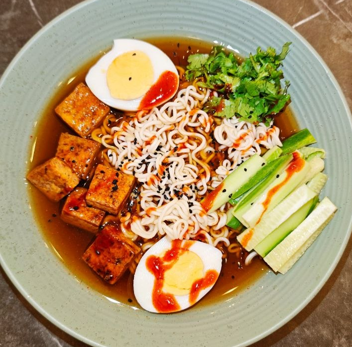 Cold-Gochujang-Noodle-Soup